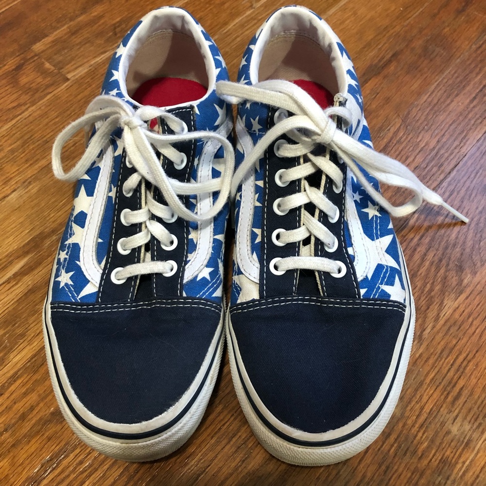 Star Vans size 7